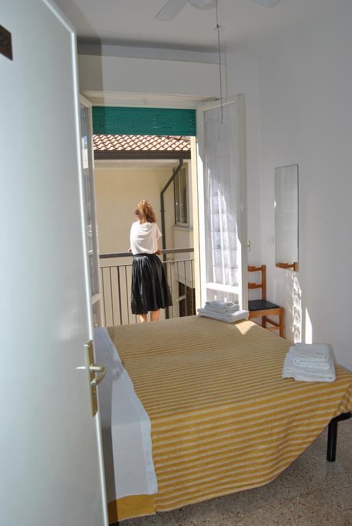 Le Aromatiche B&B Viserbella di Rimini 外观 照片