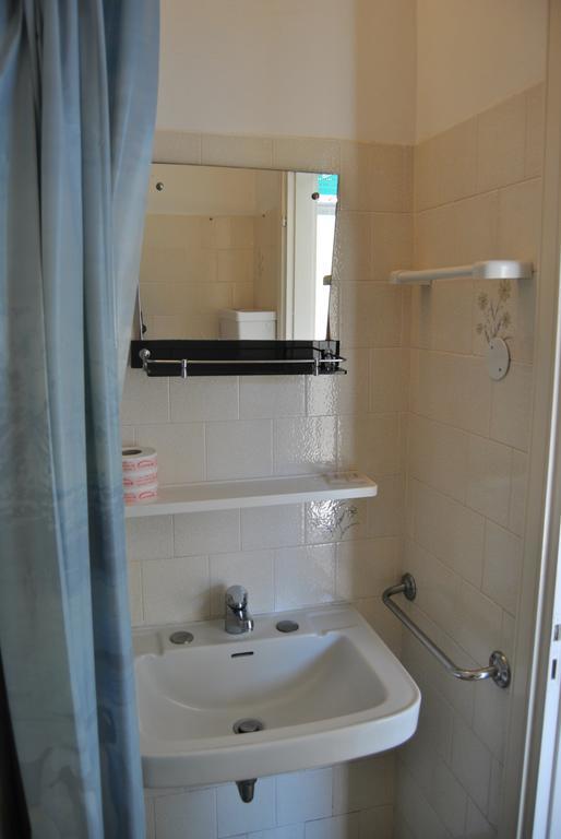 Le Aromatiche B&B Viserbella di Rimini 外观 照片